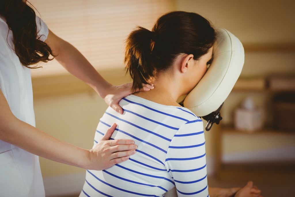 Masaje ayurvédico holístico: Equilibrando cuerpo, mente y energías